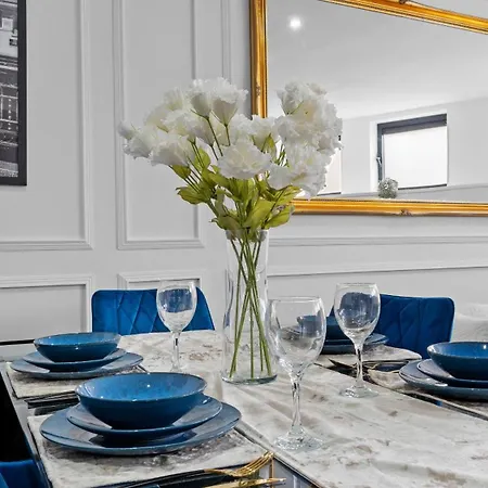 Imperial Quarters Luxury 2 Bed Apartment In Birmingham City Centre Snow Hill Perfect For Business, Leisure And Family Stays Exterior photo
