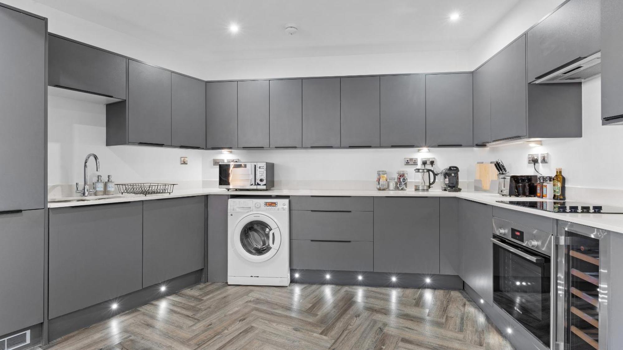 Imperial Quarters Luxury 2 Bed In Centre Snow Hill Perfect For Business, Leisure And Family Apartment Birmingham