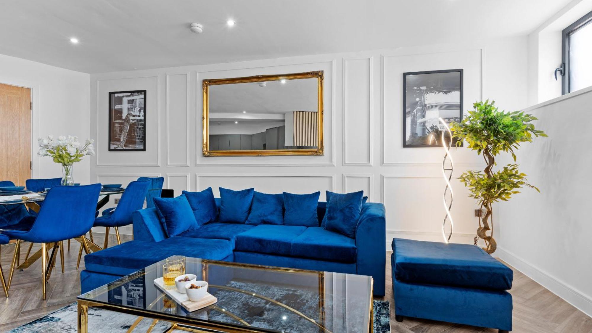 Apartment Imperial Quarters Luxury 2 Bed In Centre Snow Hill Perfect For Business, Leisure And Family