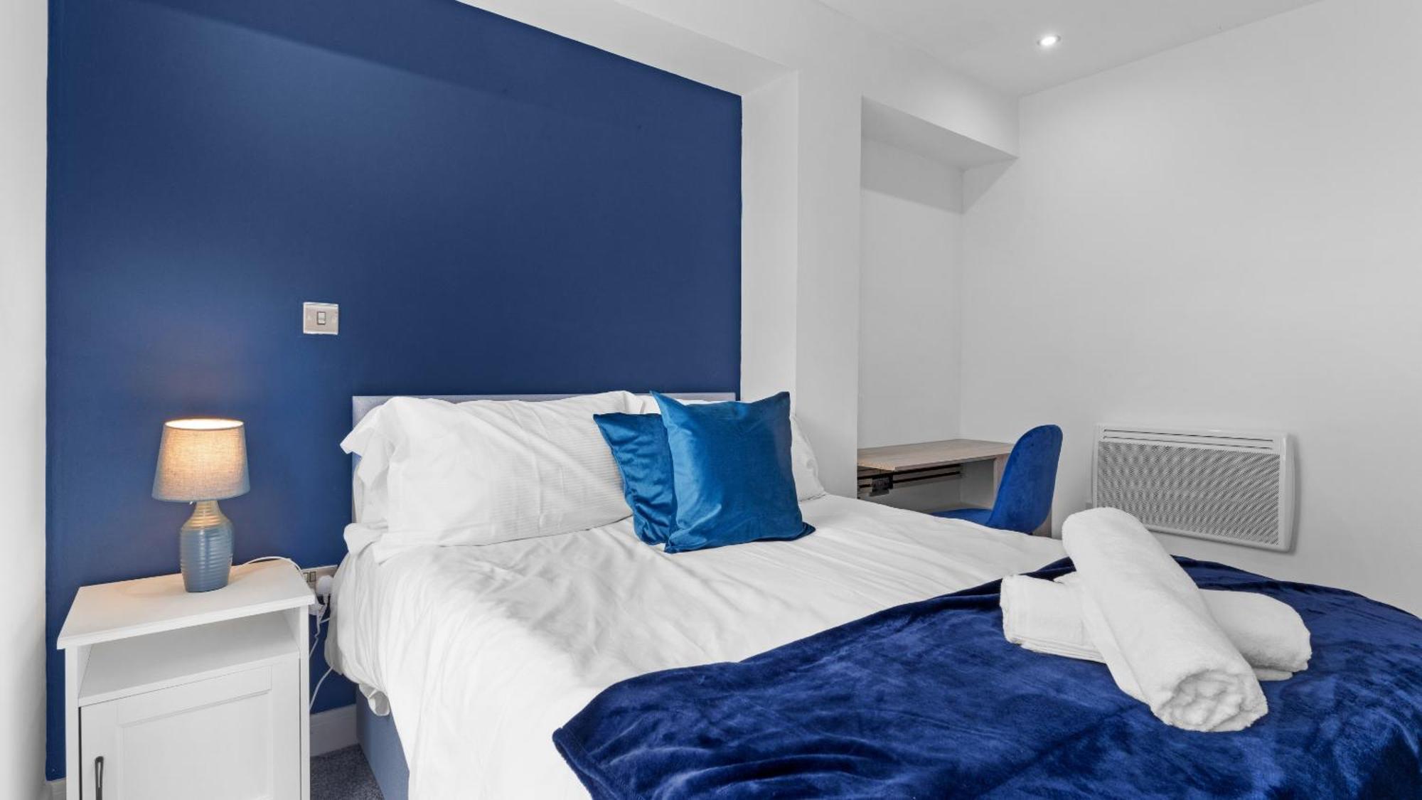 Apartment Imperial Quarters Luxury 2 Bed In Centre Snow Hill Perfect For Business, Leisure And Family *