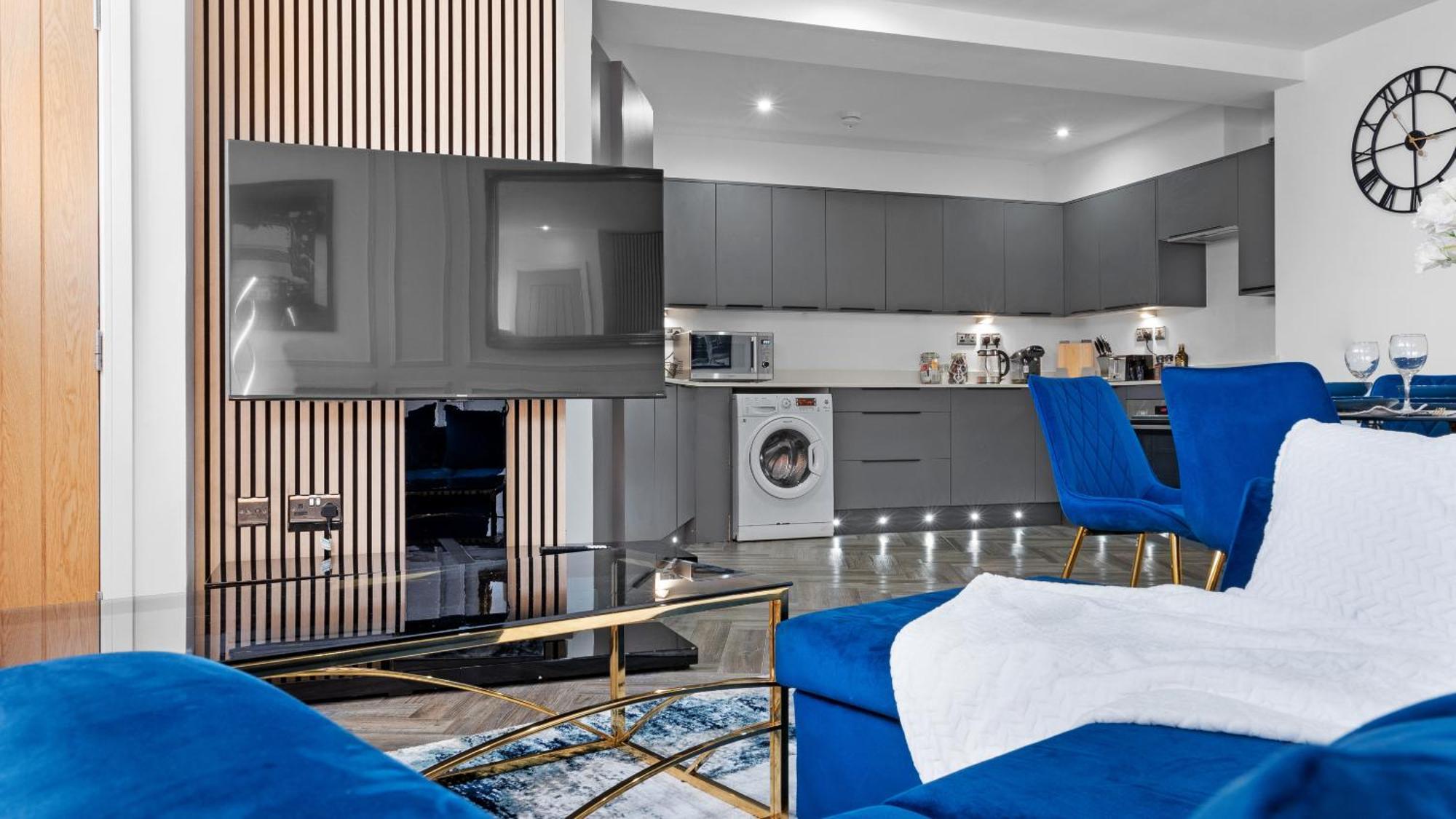 Imperial Quarters Luxury 2 Bed In Centre Snow Hill Perfect For Business, Leisure And Family Apartment